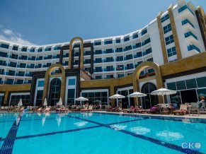 The Lumos Deluxe Resort Hotel and Spa