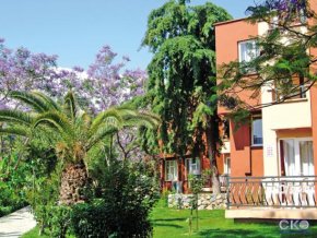 Club and Hotel Karaburun - Halal