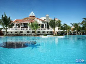 Golden Coast Resort and Spa