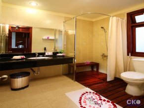 Golden Coast Resort and Spa