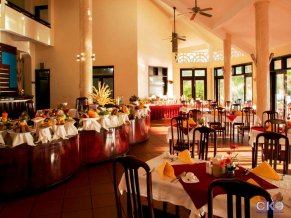 Golden Coast Resort and Spa