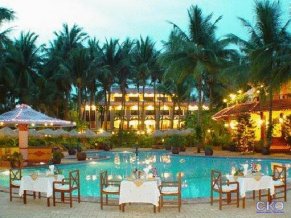 Vinh Suong Seaside Hotel and Resort