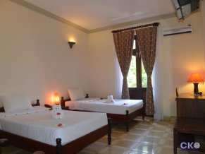 Vinh Suong Seaside Hotel and Resort