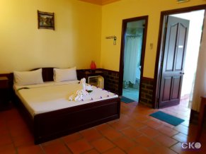 Vinh Suong Seaside Hotel and Resort