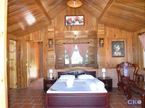 Vinh Suong Seaside Hotel and Resort