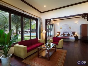 Sunny Beach Resort and Spa