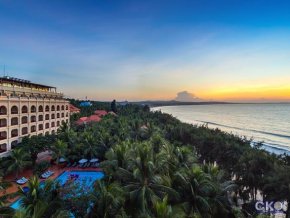 Sunny Beach Resort and Spa