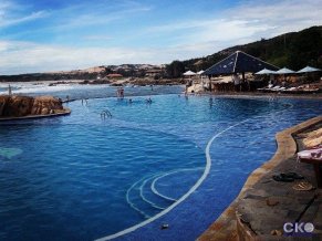 Rock Water Bay