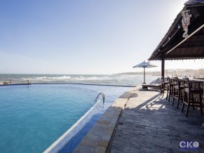 Rock Water Bay