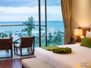 Cam Ranh Riviera Beach Resort & Spa 5*