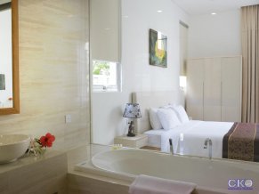 Diamond Bay Golf & Villas 5*
