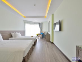 Xavia Hotel 4*