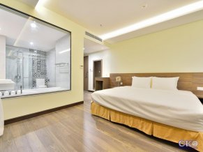 Xavia Hotel 4*