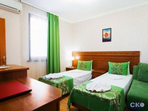 На Черноморской отель