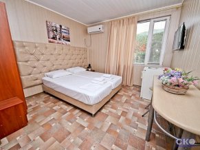 Золотая Чайка отель