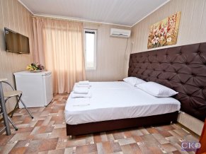 Золотая Чайка отель