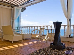 Лазурный отель