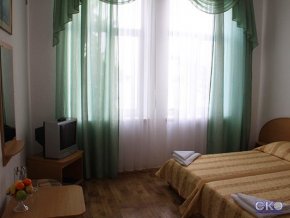 Юстас-Крым гостиничный комплекс