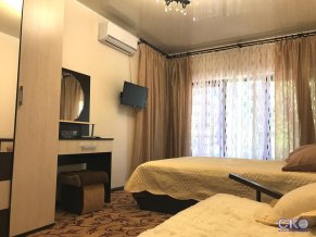 Адмирал Бин-Боу отель