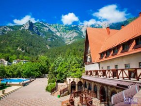 Поляна Сказок Отельный Комплекс