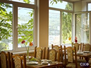 Крымская Ницца гостиница