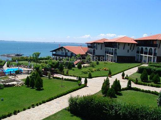 Вид на отель Манастира 4*