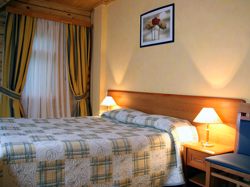 Истра Холидей