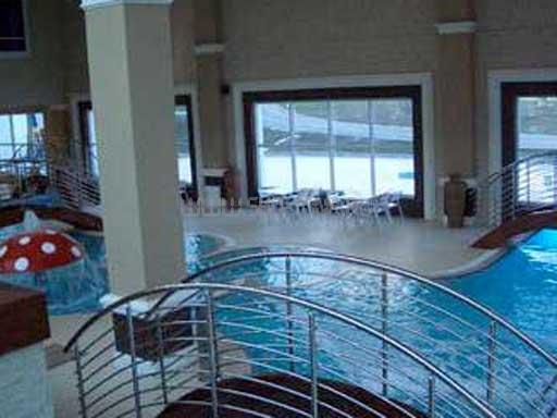 Закрытый бассейн