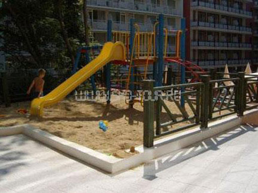 Детская площадка