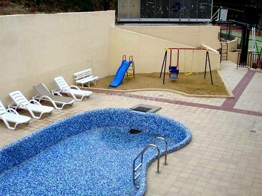 Детский бассейн