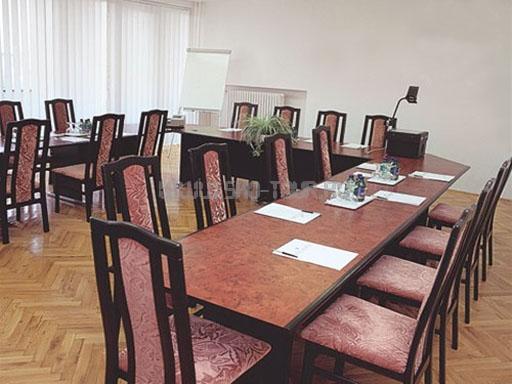 Коференц-зал