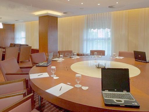 Комната для переговоров