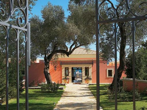 На территории отеля