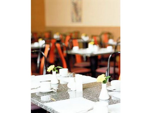 В ресторане