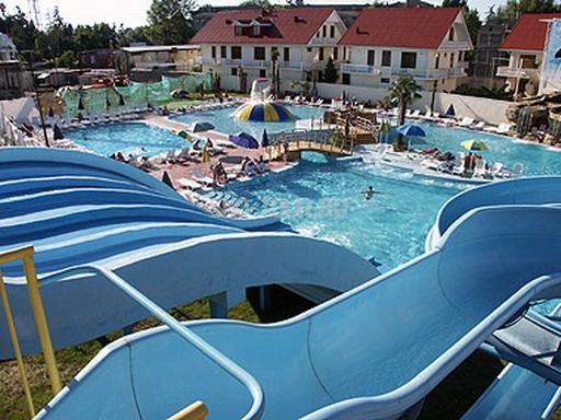 Аквапарк, площадью 1500 кв. м. СПА отель «Прометей клуб» Сочи Лазаревское
