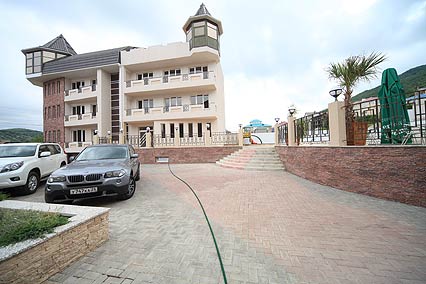 Дельмонт отель