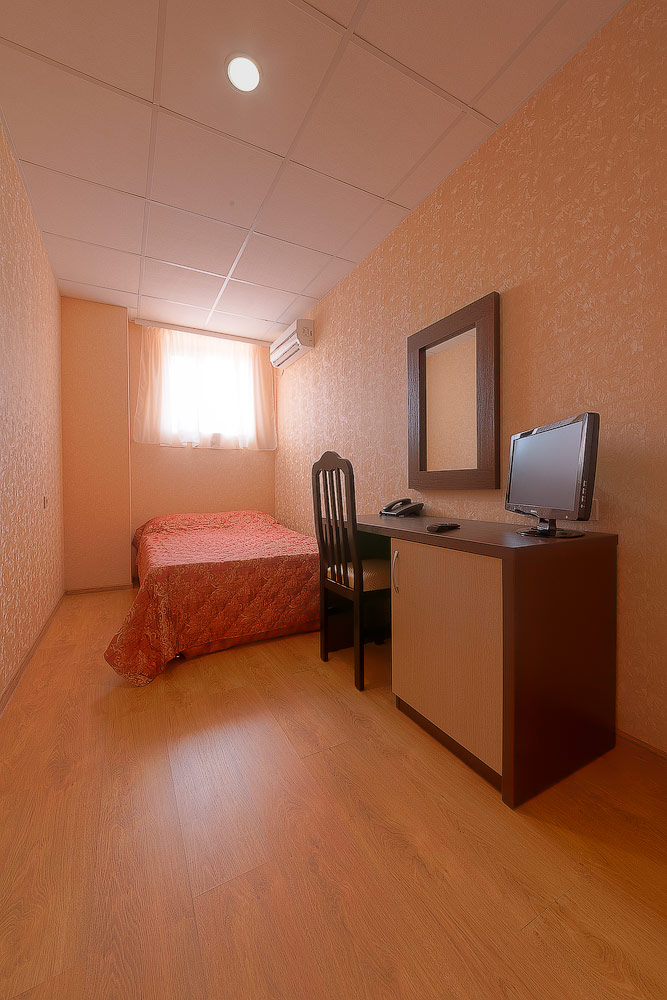 1-о местный Эконом Отель «Гранд Круиз»