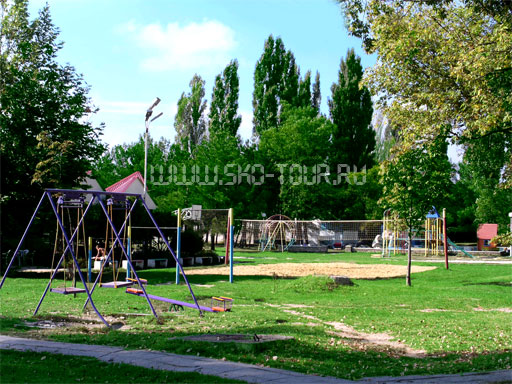 Спортивная площадка