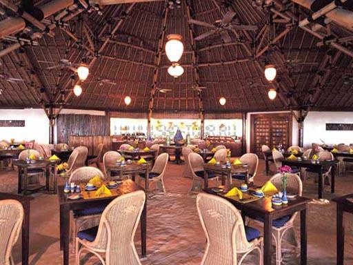 Отель Banyan Tree Maldives Vabbinfaru 5 Ресторан «Ilaafathi»