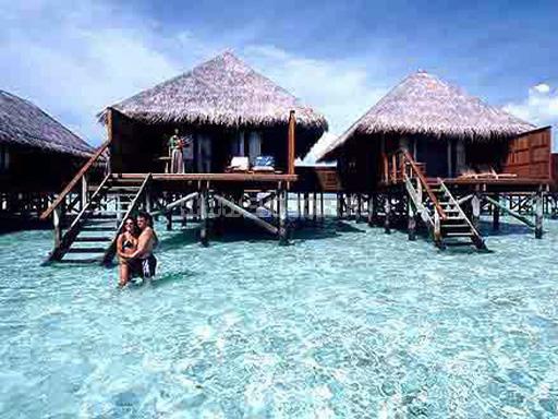 Veligandu Island Resort 4*