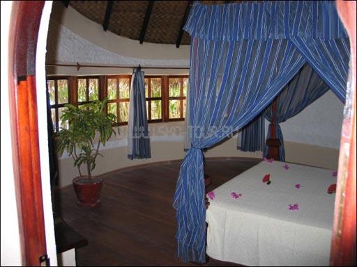 Garden/Sunset Villa - спальня